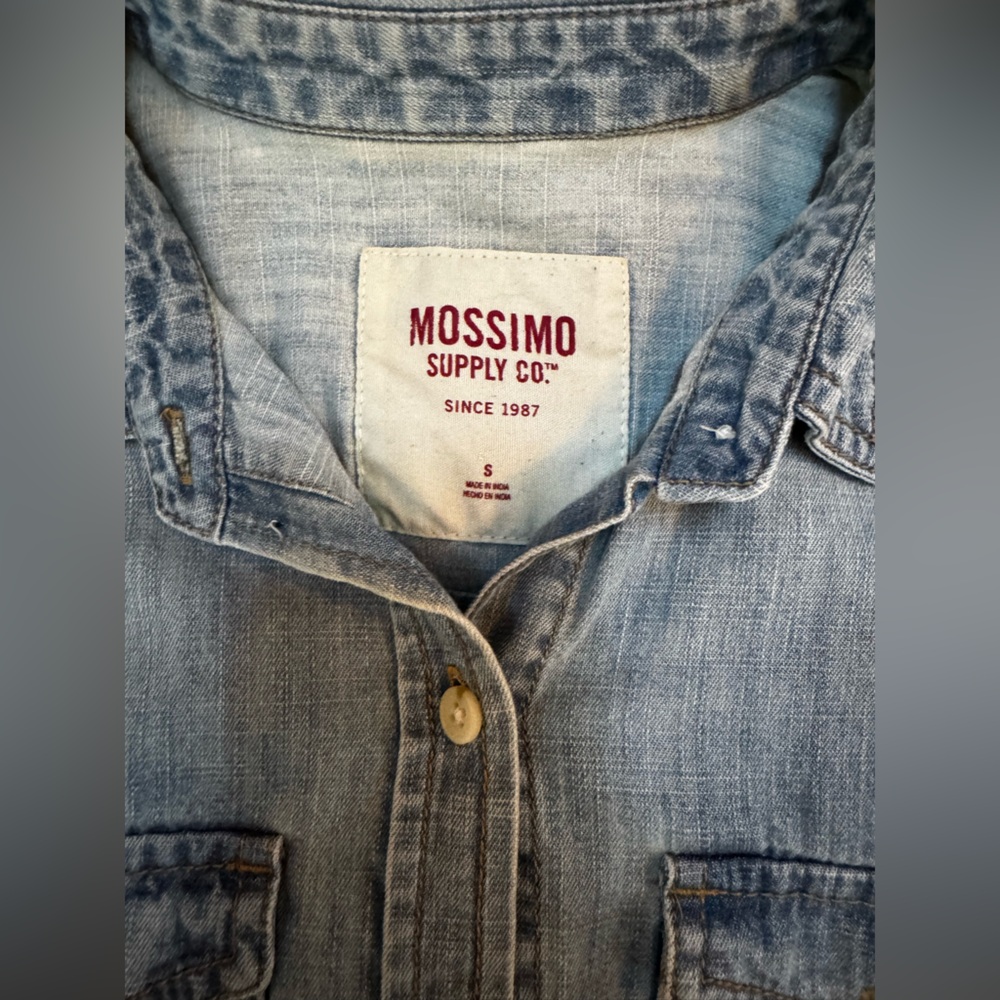 Mossimo Supplh Co. Button Jean Shirt, Size Small - Picture 4 of 5